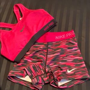 Nike Pro Sports Bra and Spandex Set